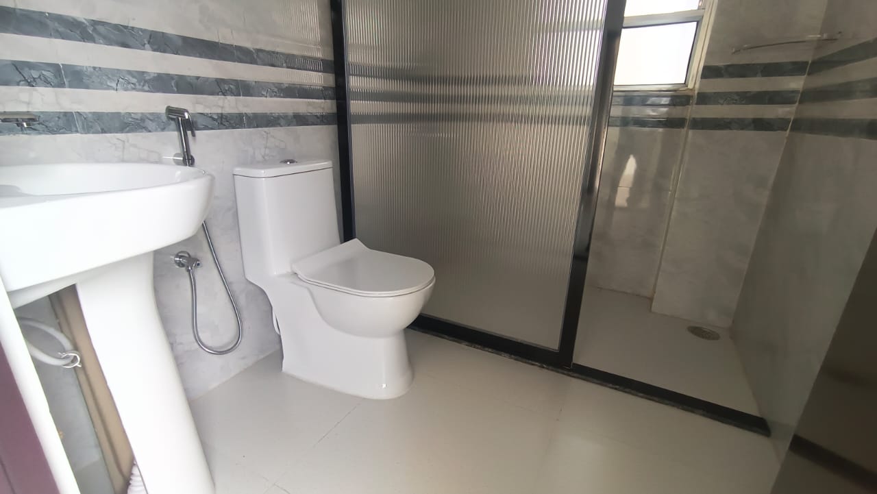 Semi Furnished 3bhk in GS Road, Lachit Nagar, Guwahati, Assam, India for Rent